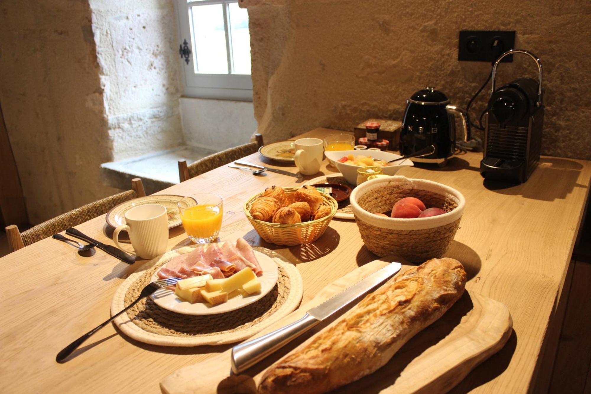 Chateauneuf Suites Esterno foto