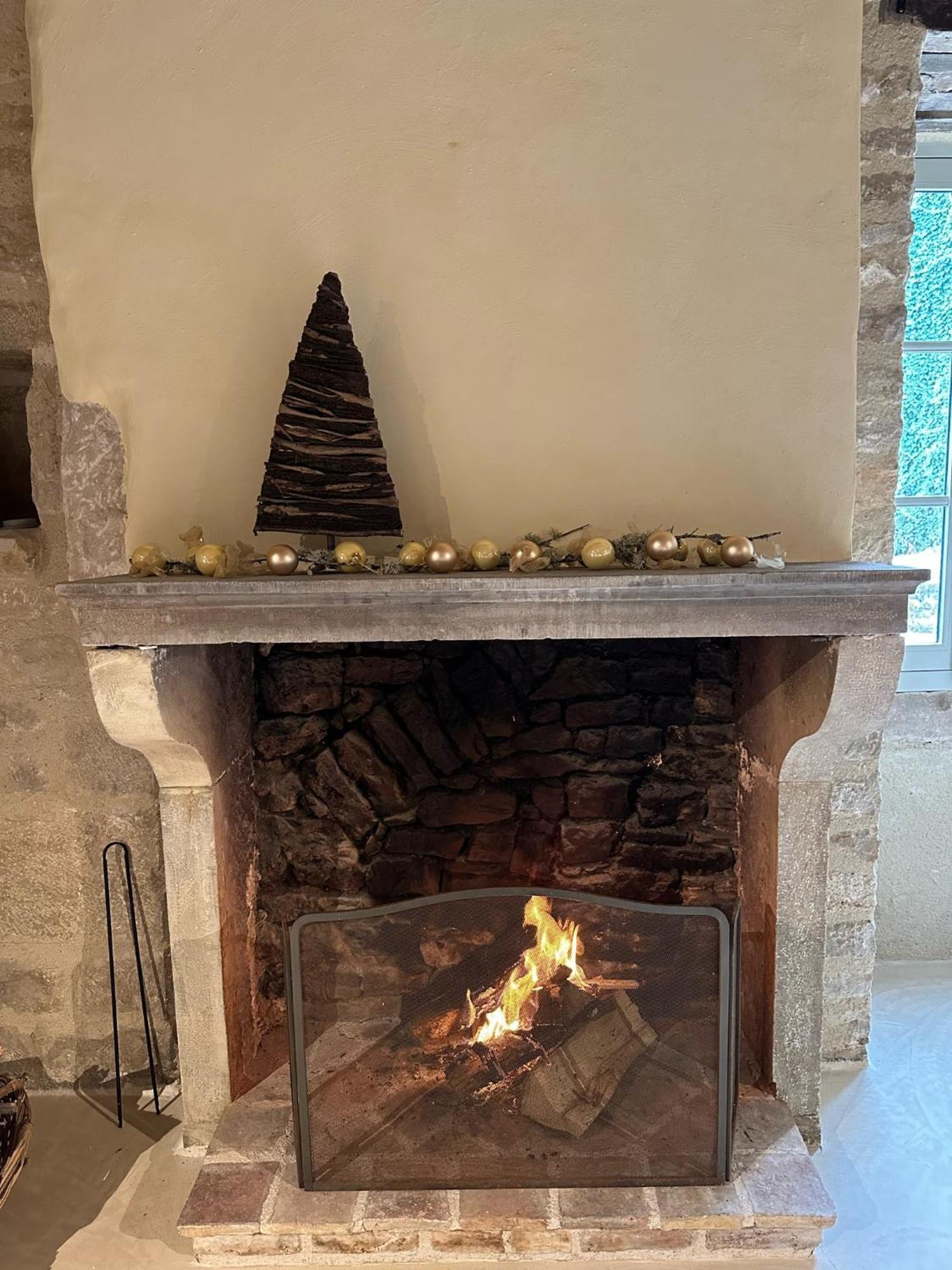 Chateauneuf Suites Esterno foto