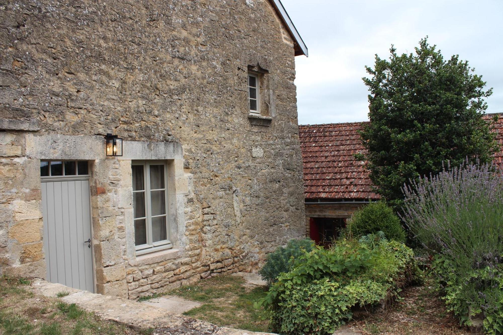 Chateauneuf Suites Esterno foto